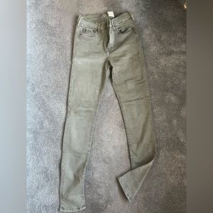 Jeans olive color
